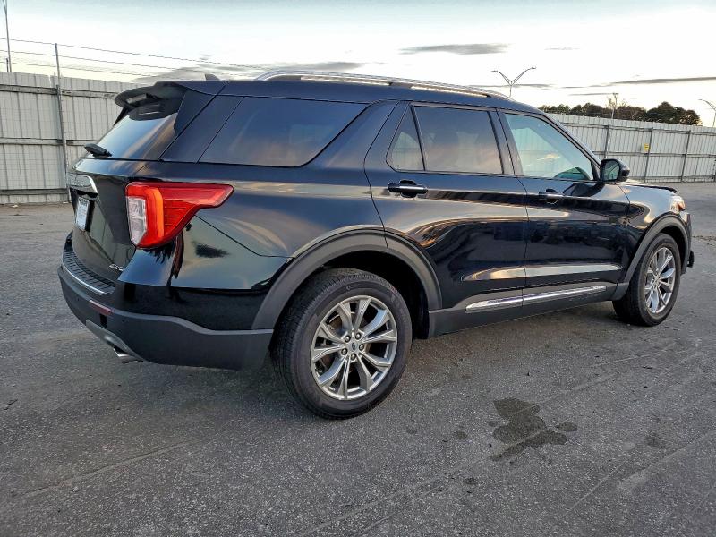 Photo 3 from auction – 2023 FORD EXPLORER L with VIN 1FMSK8FH8PGB41927