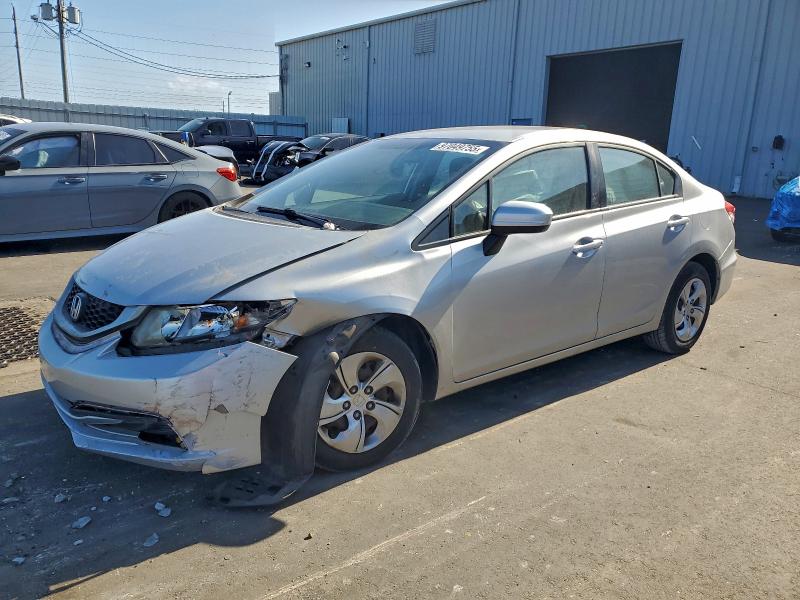 HONDA CIVIC LX 2015 with VIN 19XFB2F59FE068767 - Photo from auction