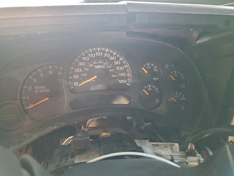 Photo 9 from auction – 2004 CHEVROLET SILVERADO with VIN 1GCEC14T94Z154599