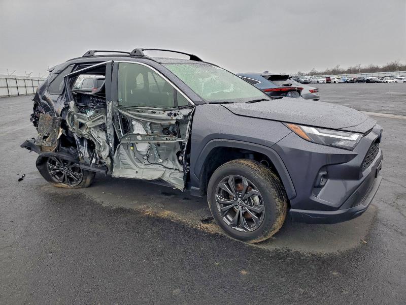 Photo 4 from auction – 2023 TOYOTA RAV4 XLE P with VIN JTMB6RFV5PD098301