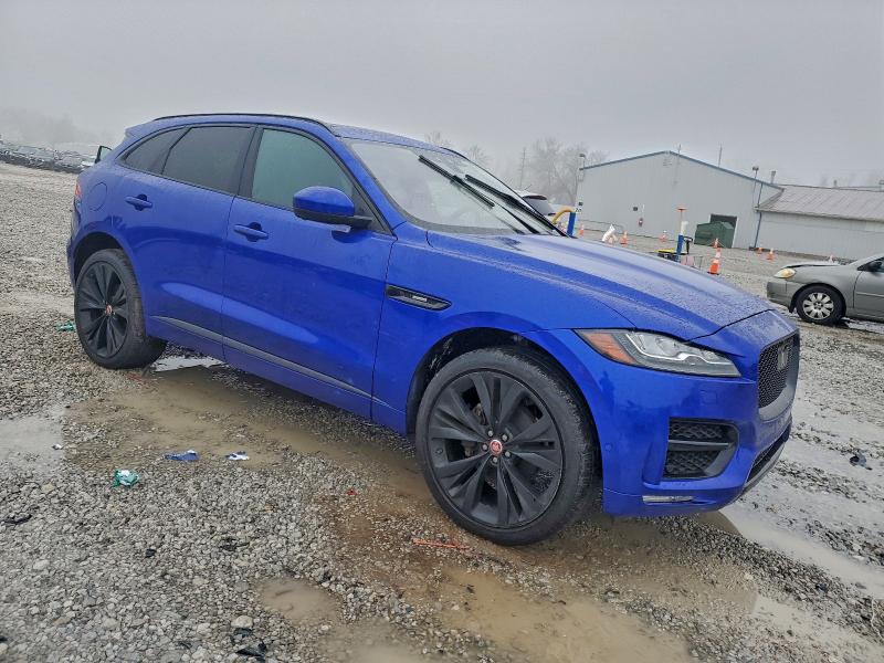 Photo 4 from auction – 2018 JAGUAR F-PACE R - with VIN SADCL2FN6JA294376