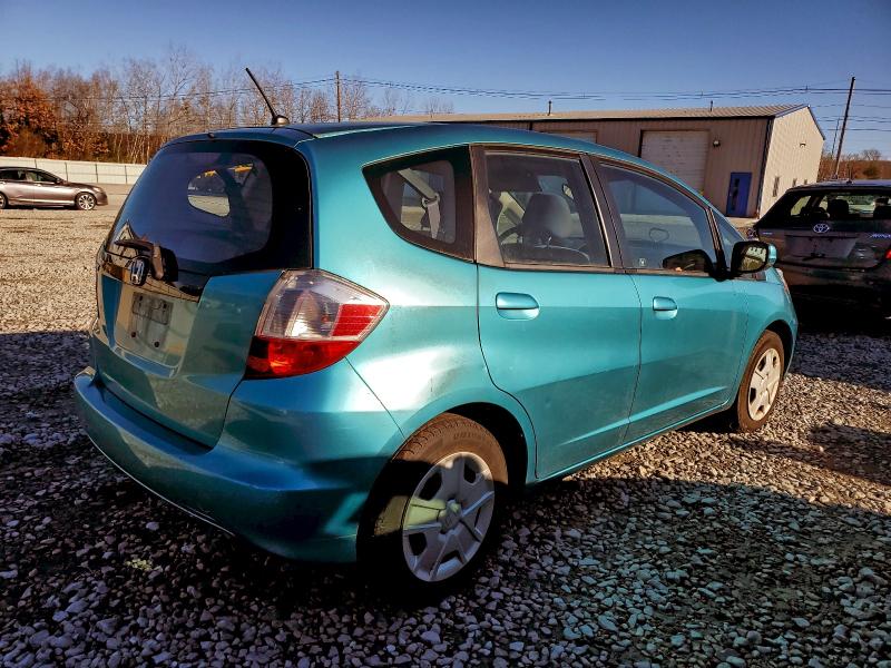 Photo 3 from auction – 2013 HONDA FIT with VIN JHMGE8H33DC009338