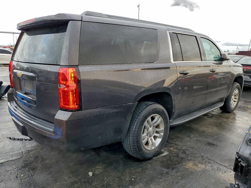 Photo 3 from auction – 2018 CHEVROLET SUBURBAN C with VIN 1GNSCHKCXJR233989