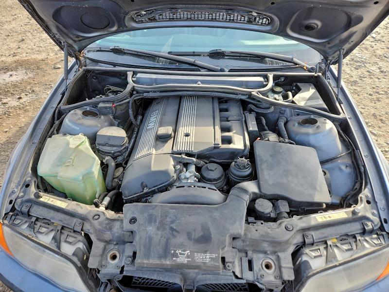 Photo 11 from auction – 2001 BMW 330 I with VIN WBAAV53451JS94330