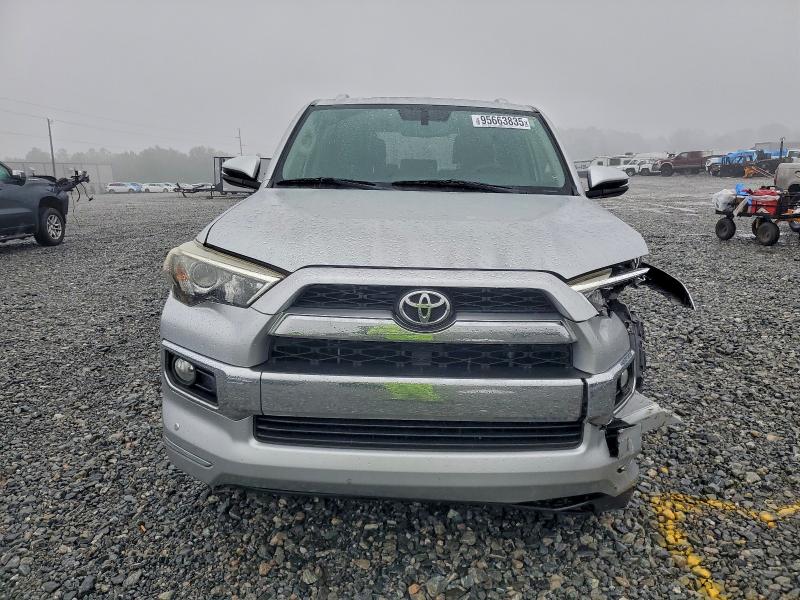 Photo 5 from auction – 2015 TOYOTA 4RUNNER SR with VIN JTEBU5JR3F5261203