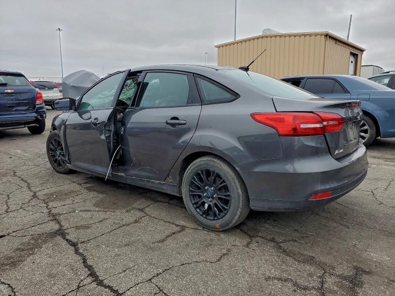 Photo 2 from auction – 2015 FORD FOCUS SE with VIN 1FADP3F22FL229851