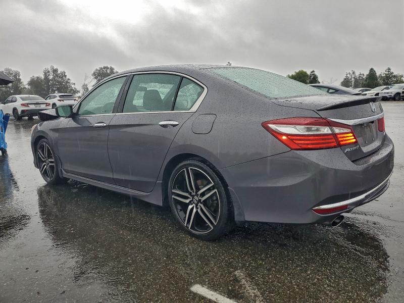 Photo 2 from auction – 2017 HONDA ACCORD SPO with VIN 1HGCR2F56HA043878