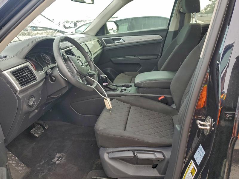 Photo 7 from auction – 2018 VOLKSWAGEN ATLAS S with VIN 1V2GR2CA3JC529350