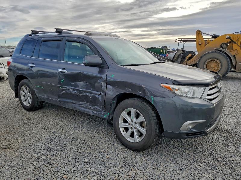 Photo 4 from auction – 2013 TOYOTA HIGHLANDER with VIN 5TDBK3EH5DS179061