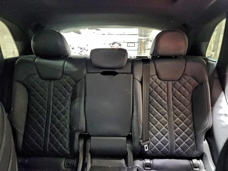 Photo 10 from auction – 2018 AUDI SQ5 PREMIU with VIN WA1A4AFY7J2149260