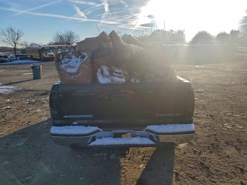 Photo 6 from auction – 2000 CHEVROLET SILVERADO with VIN 1GCGK29U9YZ204331
