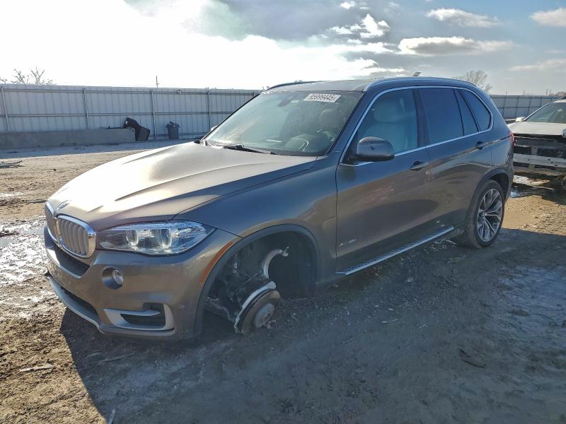 BMW X5 XDRIVE3 2017 with VIN 5UXKR0C33H0V81668 - Photo from auction
