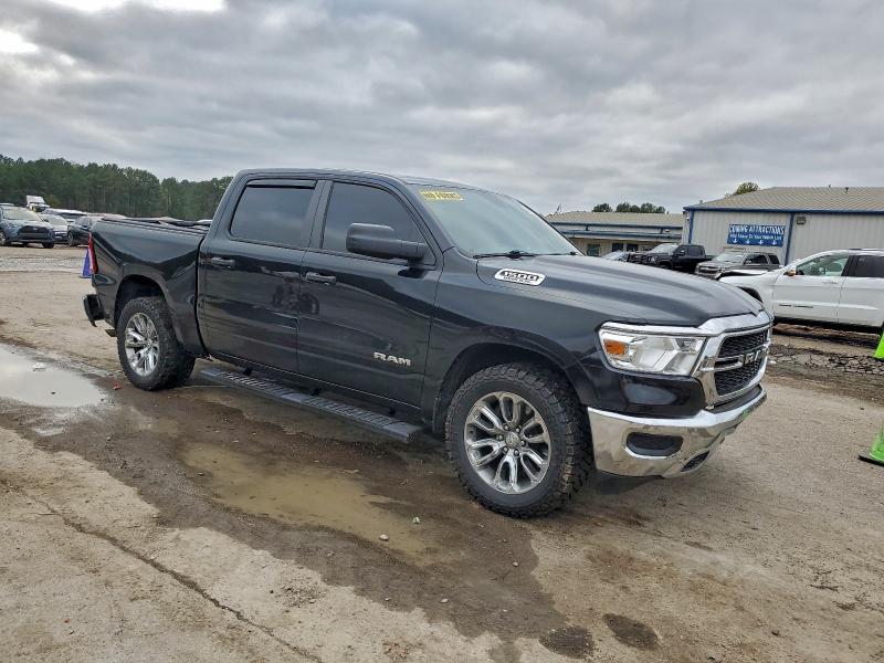 Photo 4 from auction – 2019 RAM 1500 TRADE with VIN 1C6RREGT0KN596136