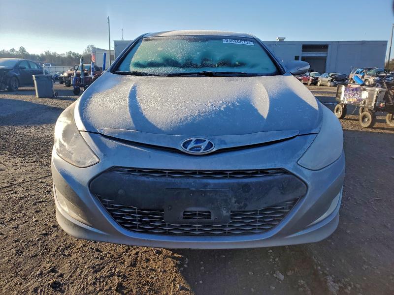 Photo 5 from auction – 2015 HYUNDAI SONATA HYB with VIN KMHEC4A4XFA119419