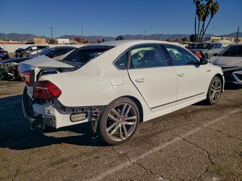 Photo 3 from auction – 2017 VOLKSWAGEN PASSAT with VIN 1VWDT7A36HC024885