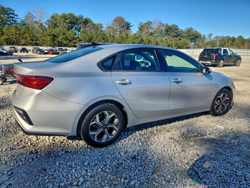 Photo 3 from auction – 2019 KIA FORTE with VIN 3KPF24AD3KE080286