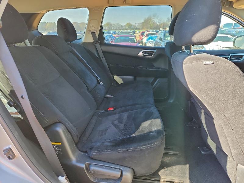Photo 11 from auction – 2015 NISSAN PATHFINDER with VIN 5N1AR2MM7FC704153