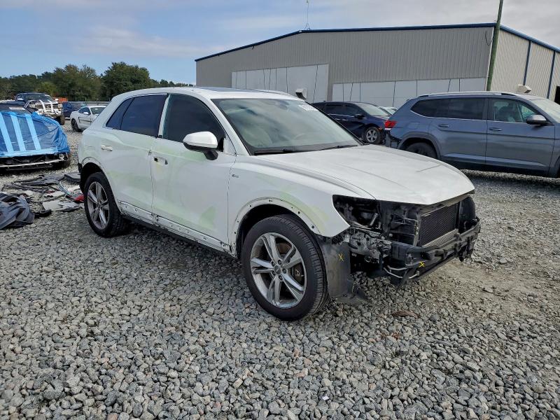 Photo 4 from auction – 2020 AUDI Q3 PREMIUM with VIN WA1DECF32L1058271