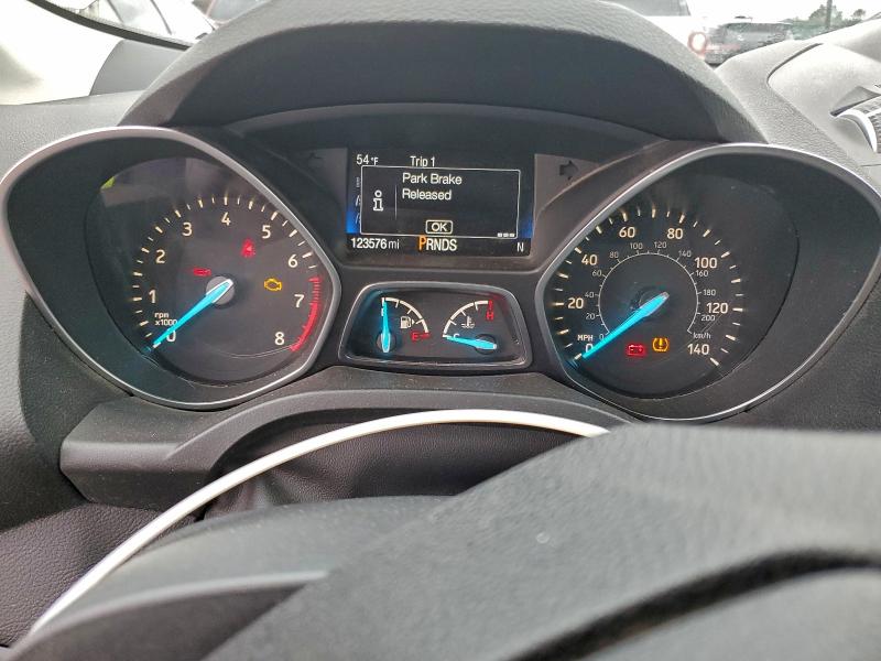 Zdjęcie 9 z aukcji – 2017 FORD ESCAPE SE z VIN 1FMCU0GD0HUF04428