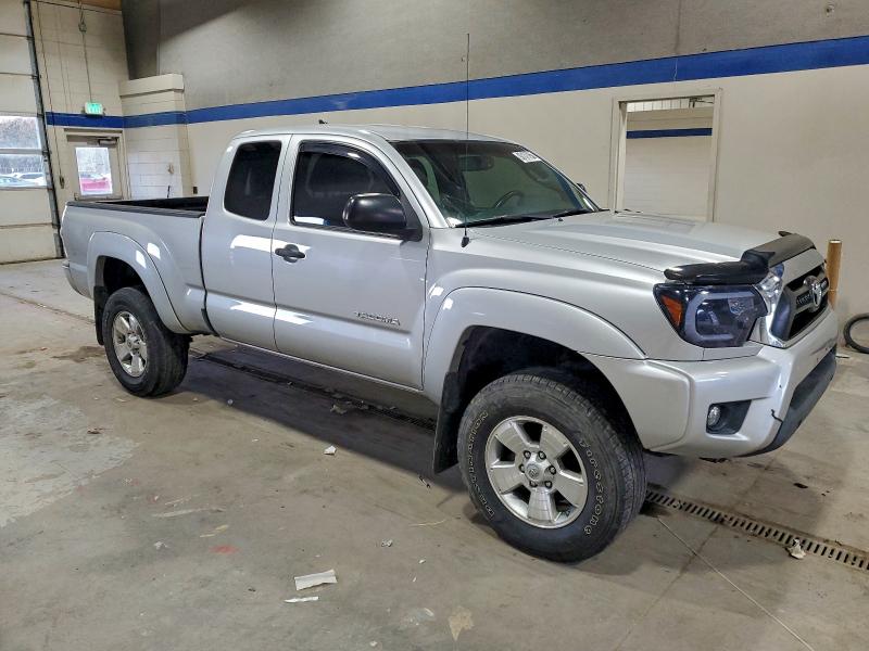 Photo 4 from auction – 2012 TOYOTA TACOMA with VIN 5TFUX4EN2CX016060