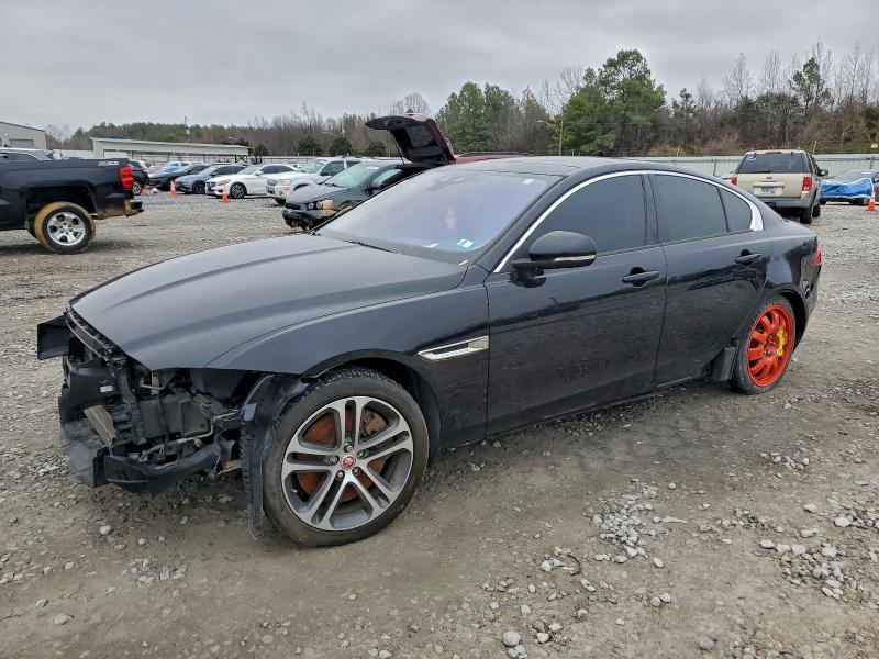 JAGUAR XE PREMIUM 2017 with VIN SAJAJ4BVXHA975291 - Photo from auction