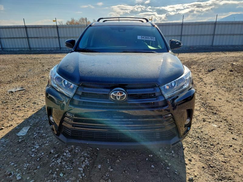 Photo 5 from auction – 2018 TOYOTA HIGHLANDER with VIN 5TDJZRFH0JS545691