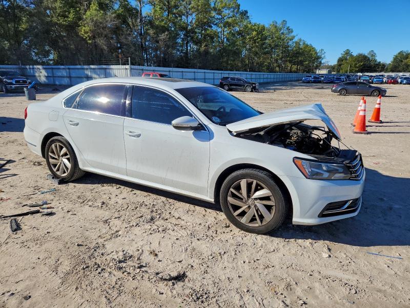 Photo 4 from auction – 2018 VOLKSWAGEN PASSAT with VIN 1VWBA7A3XJC033236