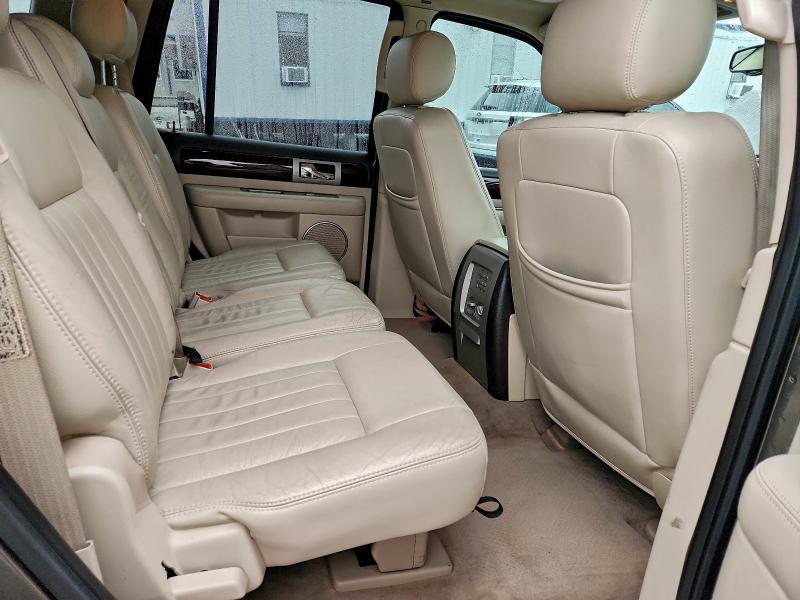 Photo 11 from auction – 2003 LINCOLN NAVIGATOR with VIN 5LMFU27RX3LJ30605