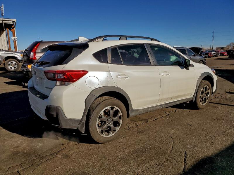 Photo 3 from auction – 2022 SUBARU CROSSTREK with VIN JF2GTAPC0NH227159