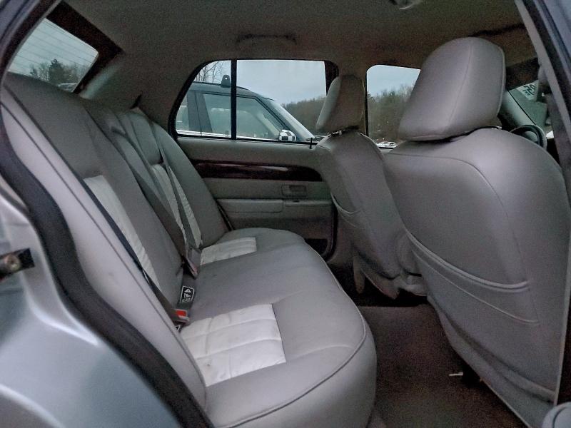Photo 10 from auction – 2003 MERCURY GRAND MARQ with VIN 2MEFM74W23X655657