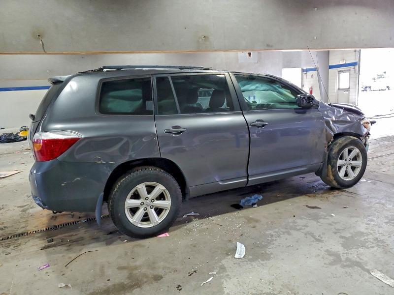 Photo 3 from auction – 2010 TOYOTA HIGHLANDER with VIN 5TDBK3EH5AS030659