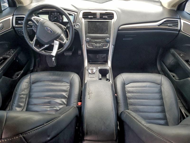 Photo 8 from auction – 2017 FORD FUSION SE with VIN 3FA6P0HD3HR342489