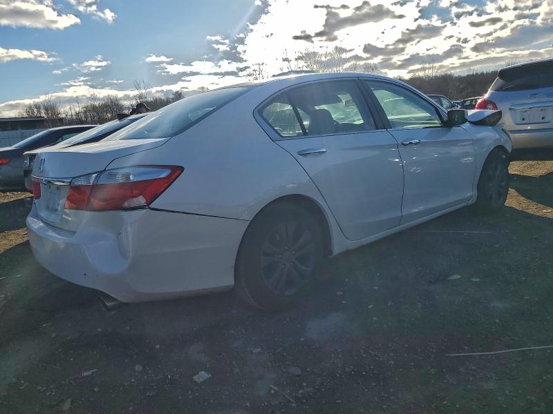 Photo 3 from auction – 2015 HONDA ACCORD LX with VIN 1HGCR2F38FA189047