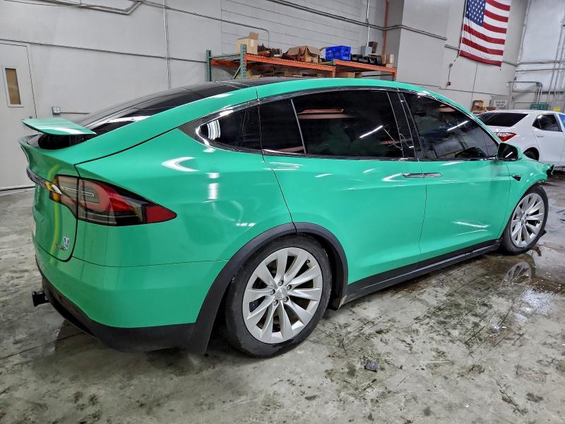 Photo 3 from auction – 2017 TESLA MODEL X with VIN 5YJXCBE27HF053805