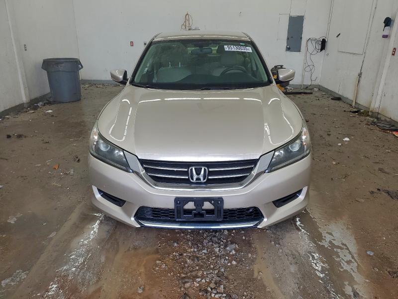 Photo 5 from auction – 2014 HONDA ACCORD with VIN 1HGCR2F30EA031655