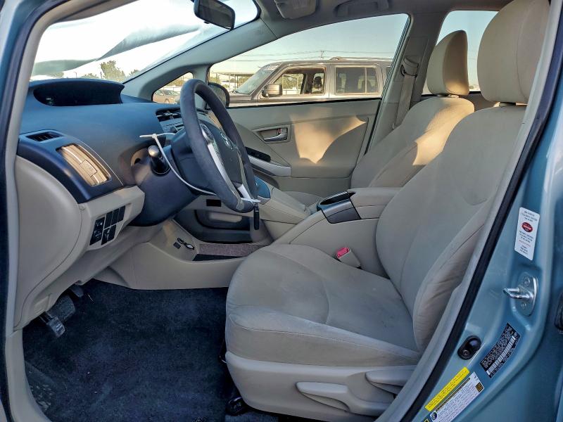 Photo 7 from auction – 2013 TOYOTA PRIUS with VIN JTDKN3DU5D5582775