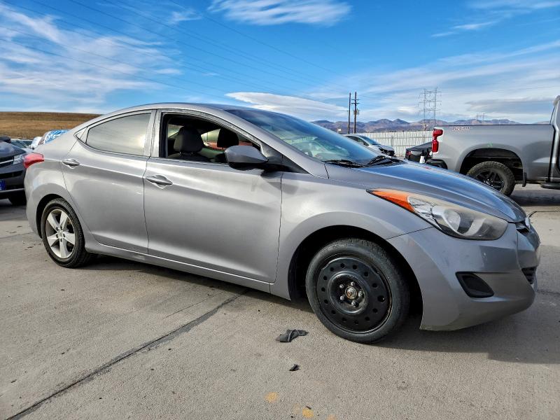 Photo 4 from auction – 2011 HYUNDAI ELANTRA GL with VIN KMHDH4AE5BU101232