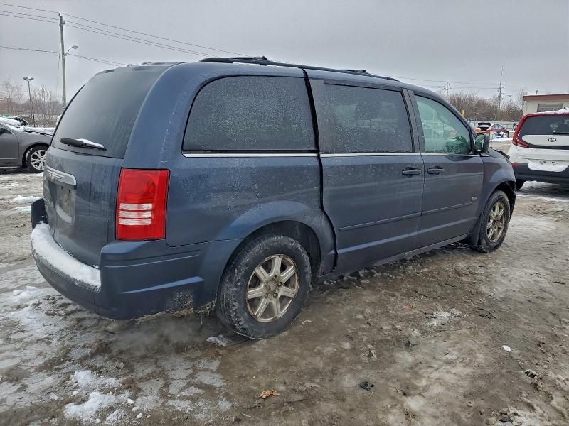 Photo 3 from auction – 2008 CHRYSLER TOWN & COU with VIN 2A8HR54P88R771409