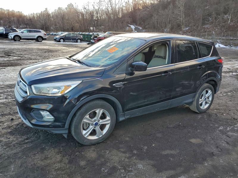 Photo 1 from auction – 2017 FORD ESCAPE SE with VIN 1FMCU9GD1HUA68693