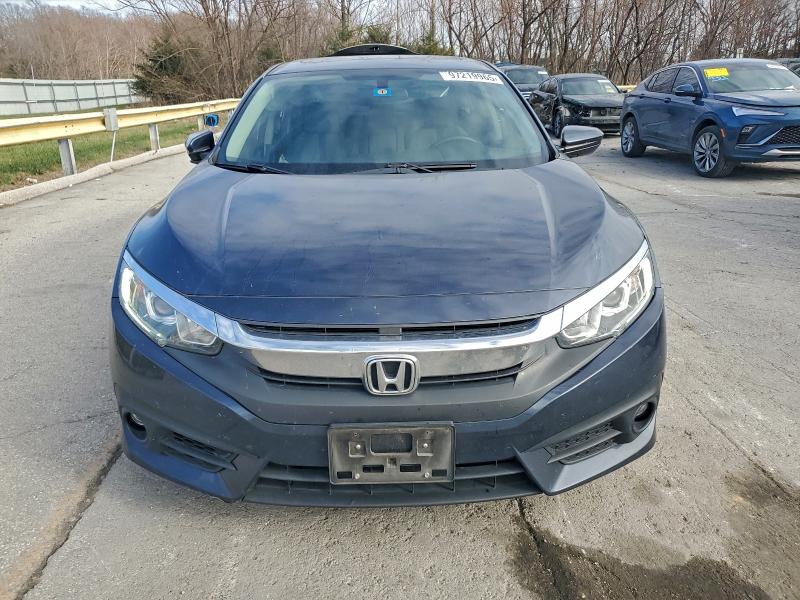 Photo 5 from auction – 2018 HONDA CIVIC with VIN JHMFC1F36JX042673