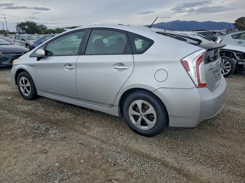 Photo 2 from auction – 2012 TOYOTA PRIUS with VIN JTDKN3DU1C5490531