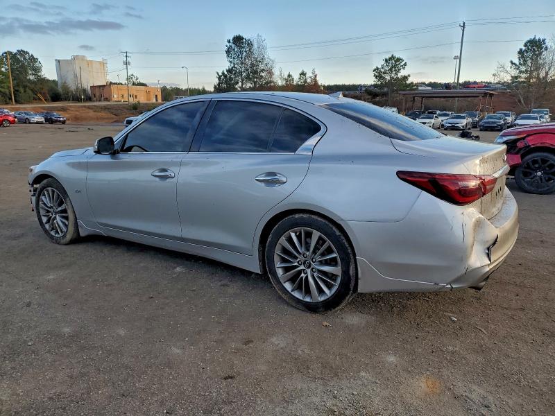 Photo 2 from auction – 2018 INFINITI Q50 LUXE with VIN JN1EV7AP8JM361159