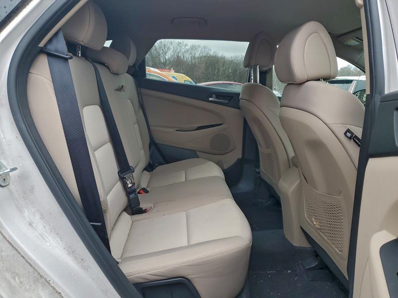 Photo 11 from auction – 2016 HYUNDAI TUCSON LIM with VIN KM8J3CA25GU235313