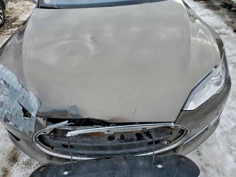 Photo 11 from auction – 2015 TESLA MODEL S with VIN 5YJSA1E26FF106310