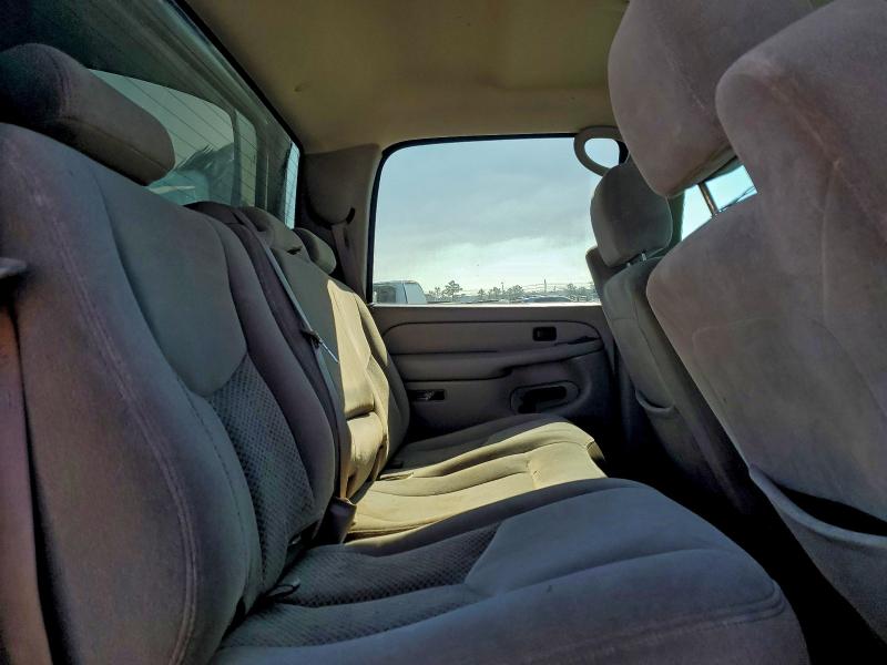 Photo 10 from auction – 2004 CHEVROLET SILVERADO with VIN 2GCEK13T841382042