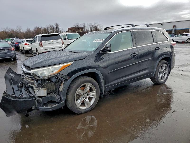 TOYOTA HIGHLANDER 2015 con VIN 5TDYKRFH5FS081677 - Foto de la subasta