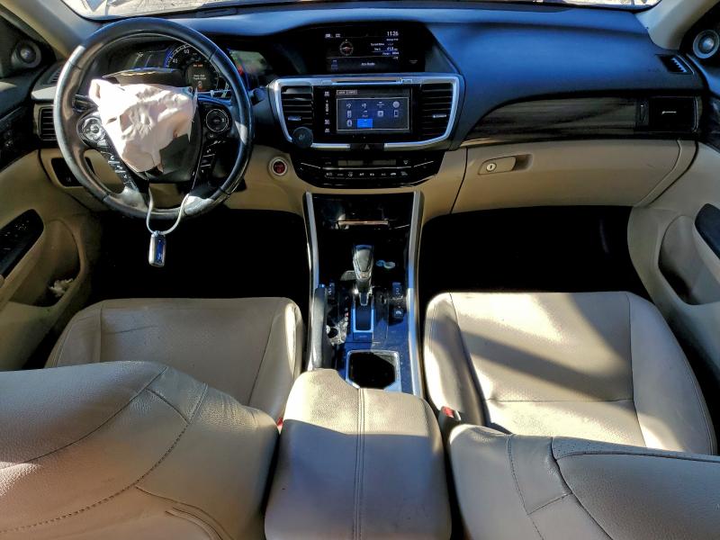 Photo 8 from auction – 2017 HONDA ACCORD with VIN JHMCR6F57HC006301