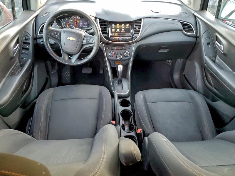 Photo 8 from auction – 2018 CHEVROLET TRAX 1LT with VIN 3GNCJLSB2JL158619