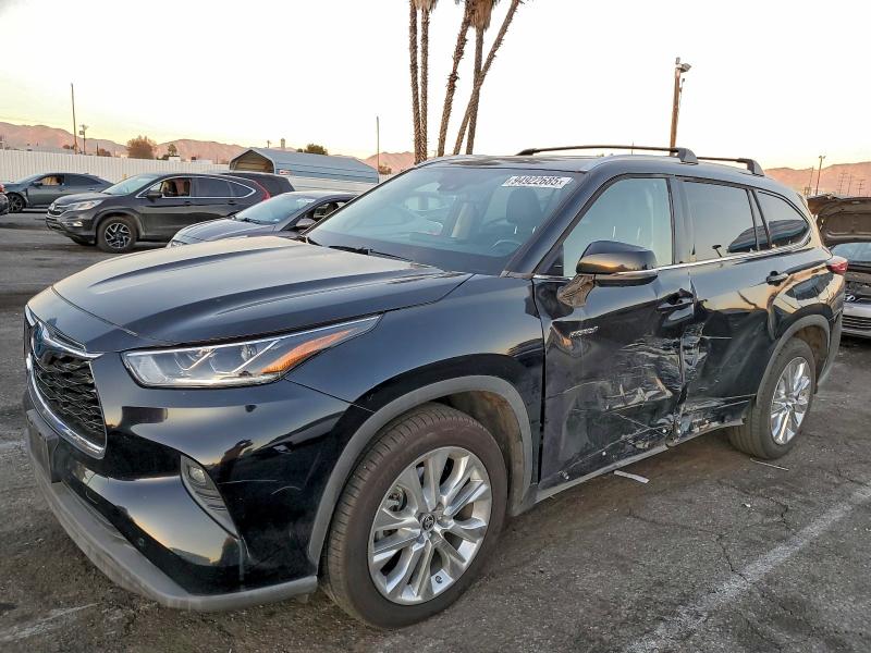 TOYOTA HIGHLANDER 2020 with VIN 5TDYARAH7LS001902 - Photo from auction