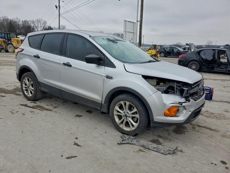 Photo 4 from auction – 2017 FORD ESCAPE with VIN 1FMCU0F72HUD04100